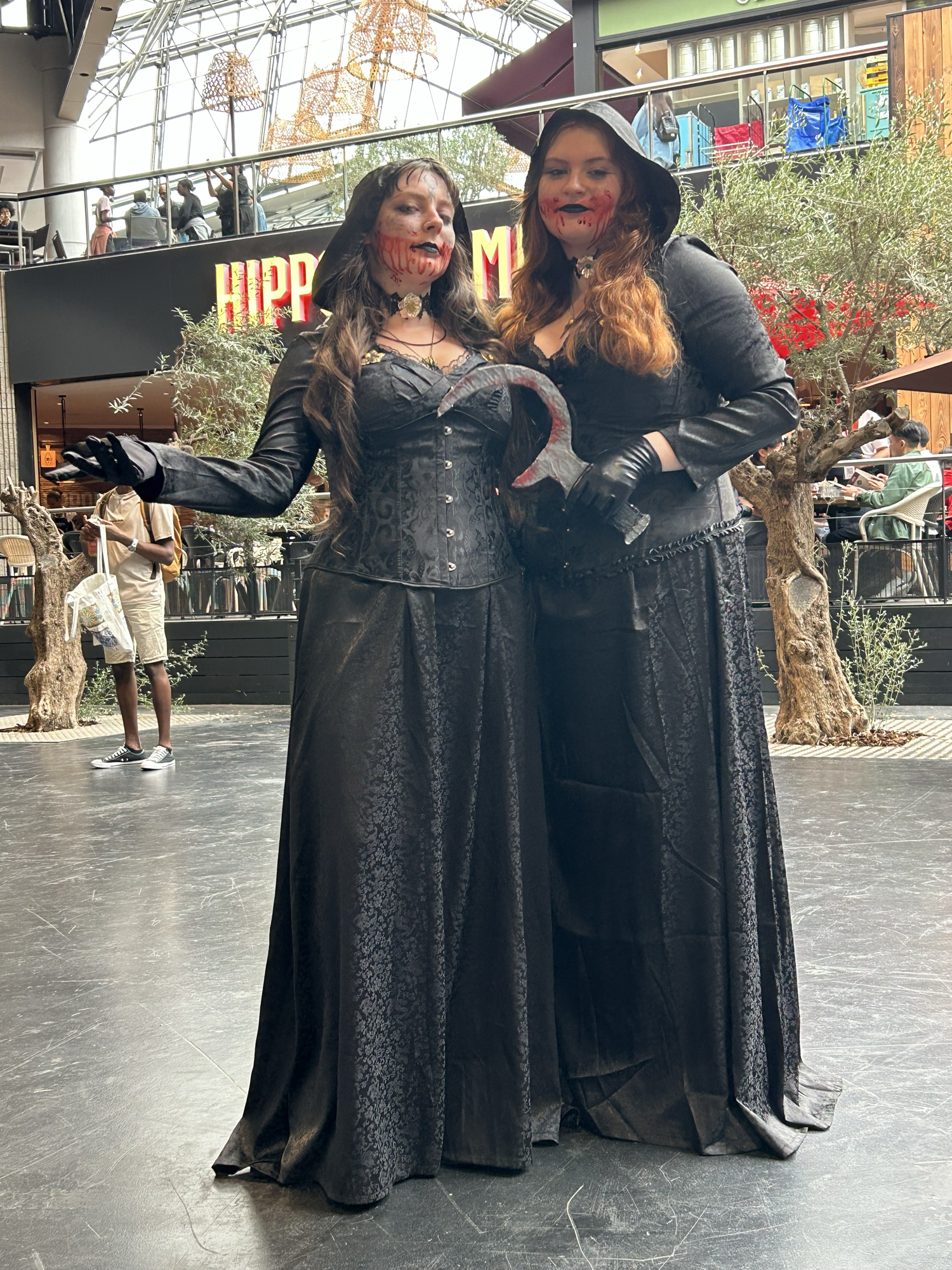 Daniela Dimitrescu 2 - Photo 4