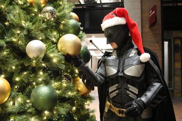 The Bat Santa preview 3