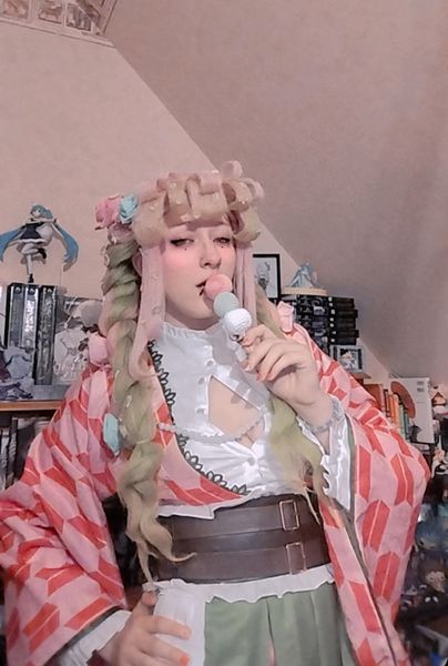 Lycoris_cos - Mitsuri 