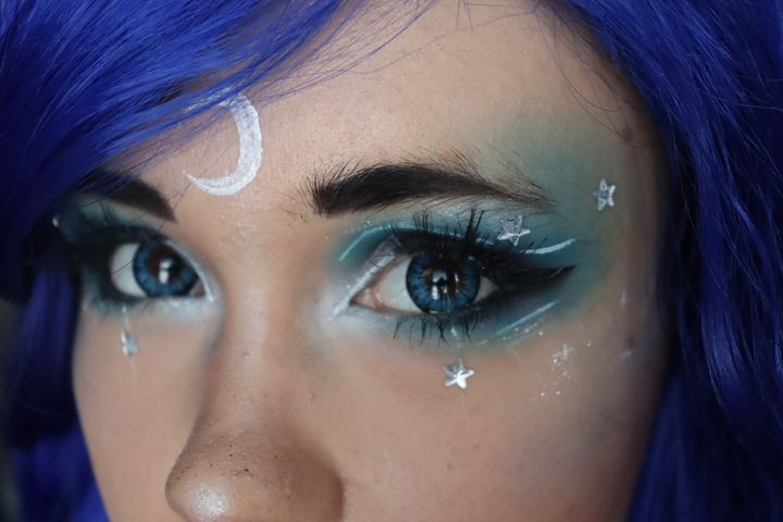 Luna Make-up
