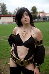 Raven Gravity rush preview 2