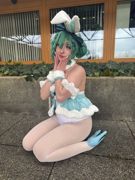 Oxyia - Miku White Rabbit