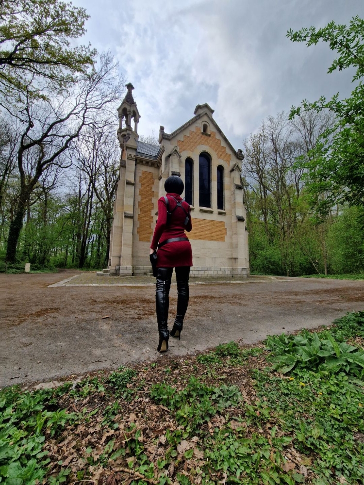 Ada Wong — photo 21