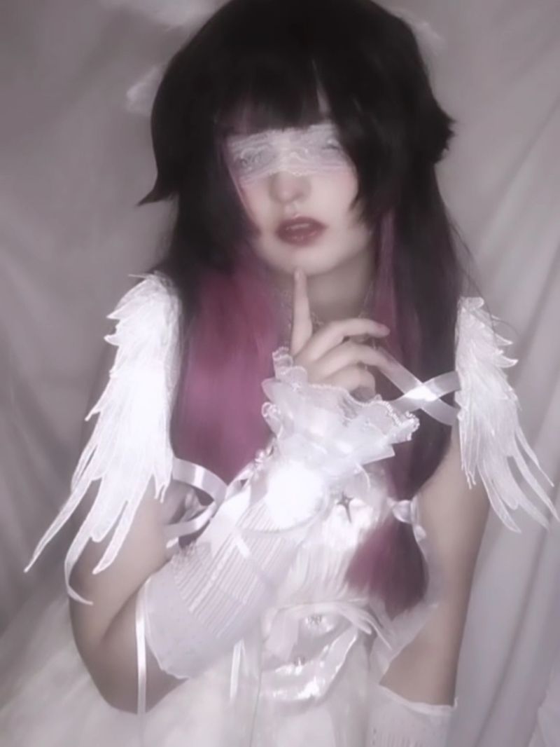 Kuni_bubble – "a fallen angel" 