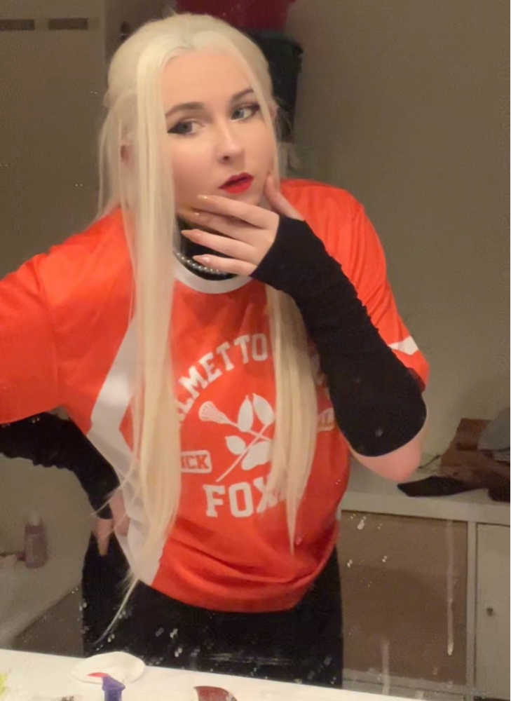 Allison Reynolds  - Photo 1