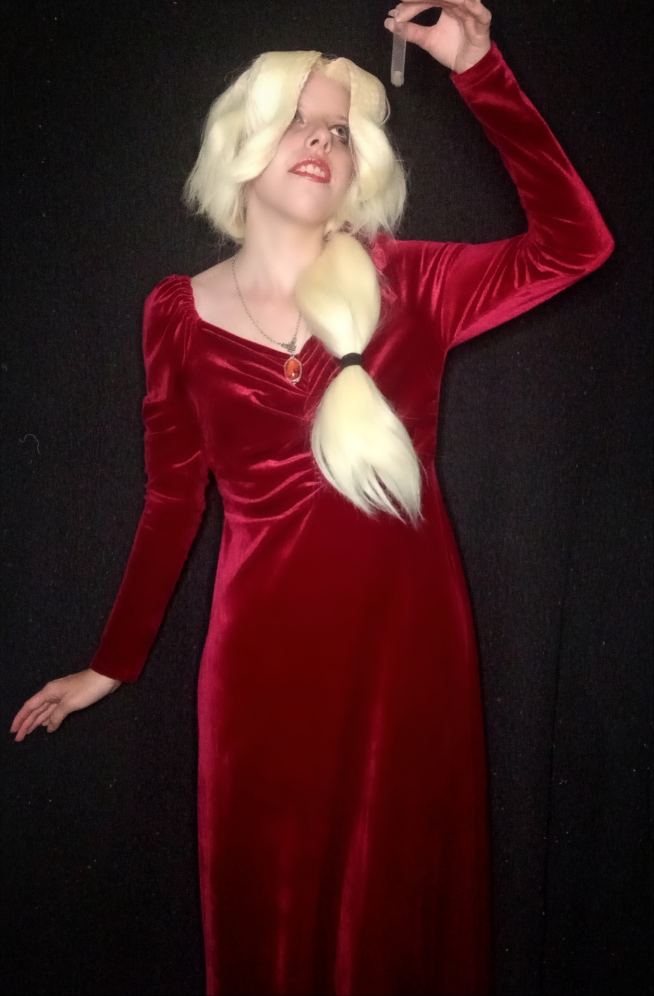 Lisa Tepes - Photo 2