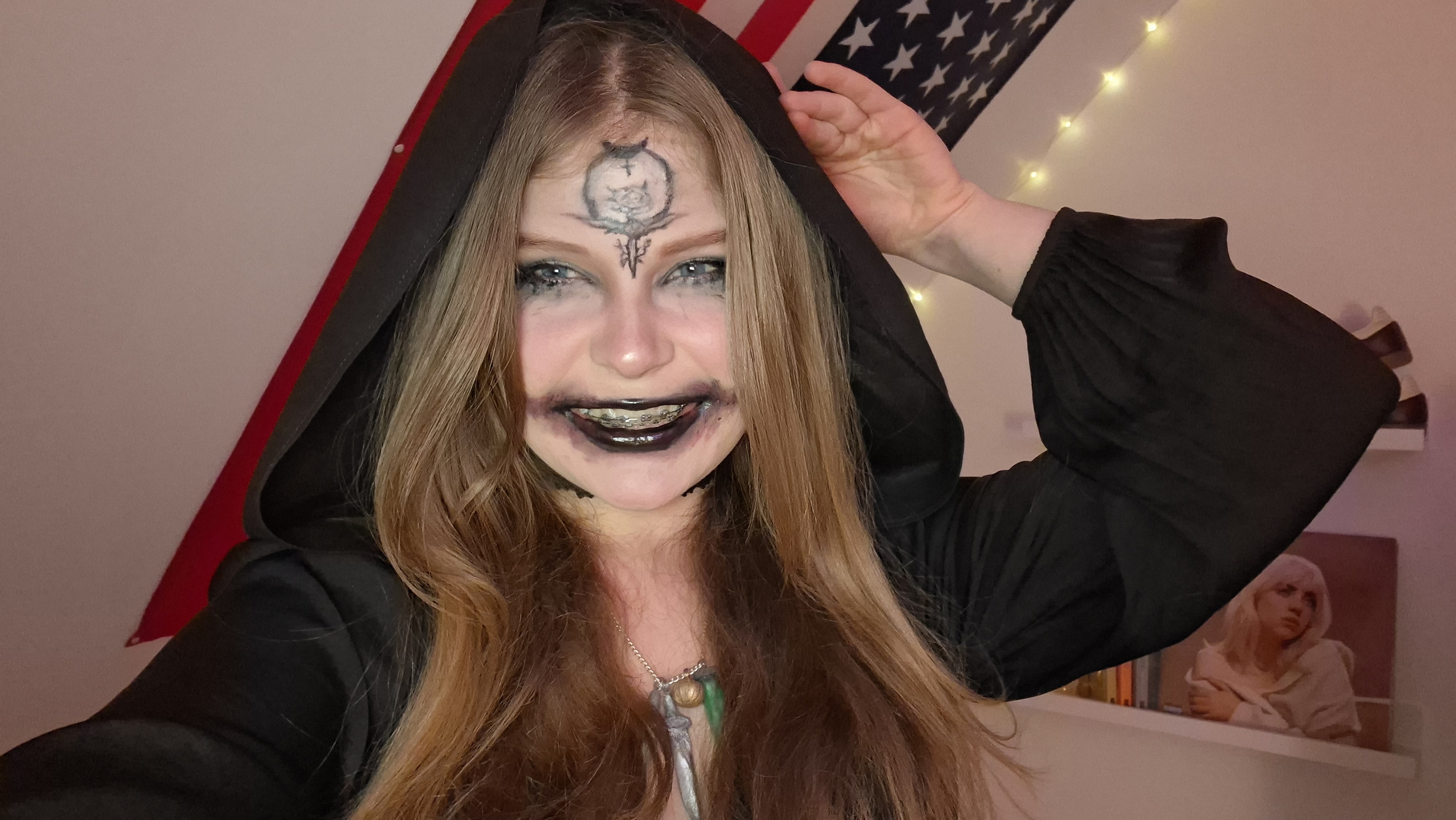 Bella Dimitrescu  - Photo 3