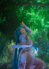 Hatsune Miku Canary preview 3