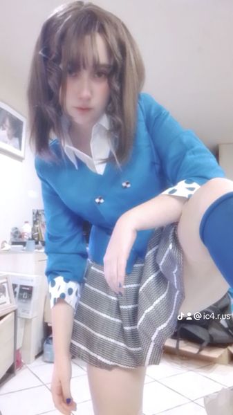 Ic.4.re - VERONICA SAWYER 