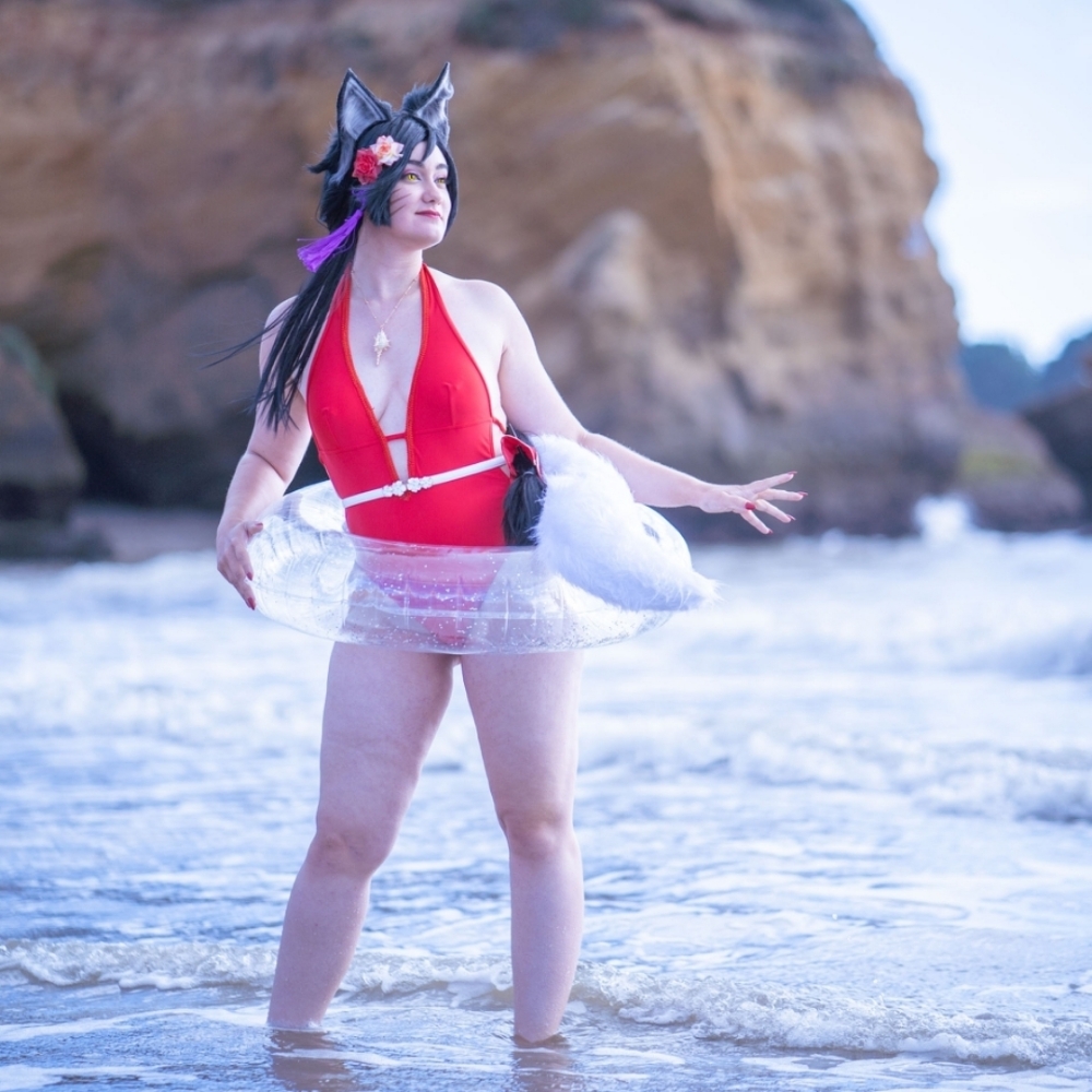 Ahri pool party 2023
