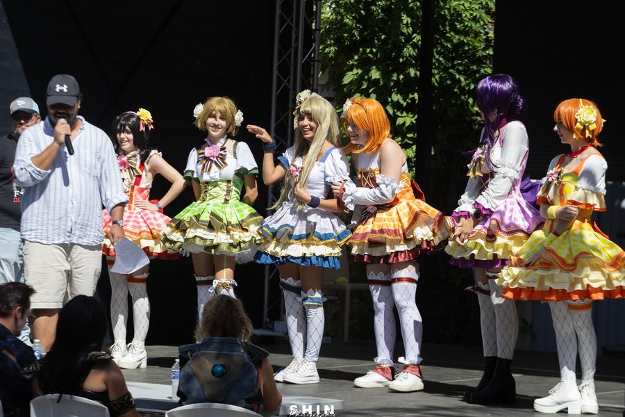 Hotaru - Groupe flower bouque