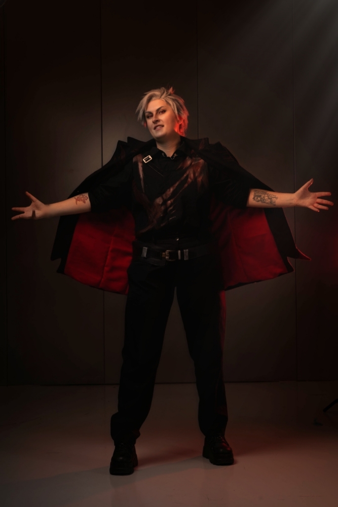 Sylus - Love and Dee - Photo 1