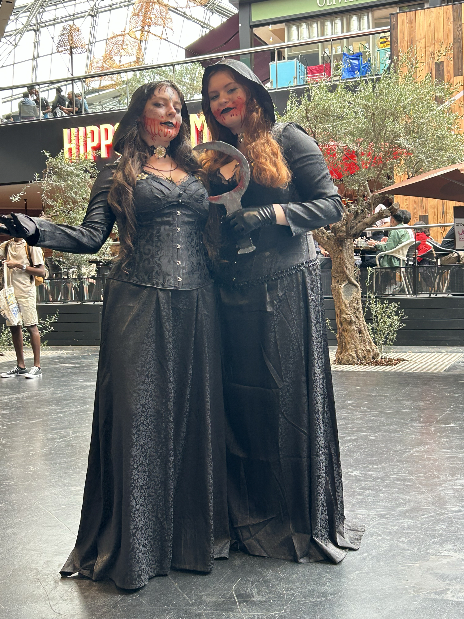 Daniela Dimitrescu 2 - Photo 14