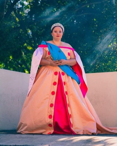 Kuroe_basilys_cosplay_ - Anastasia 