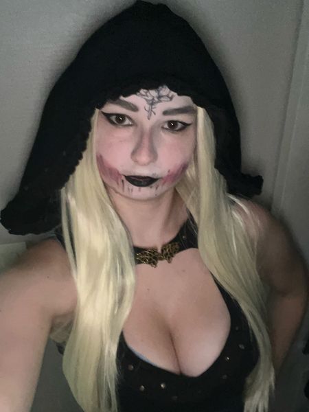 Silver_moon_cosplay - Bela dimitrescu 