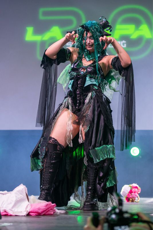 Purgatory – Queen Chrysalis 