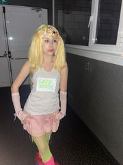 Chica preview 2