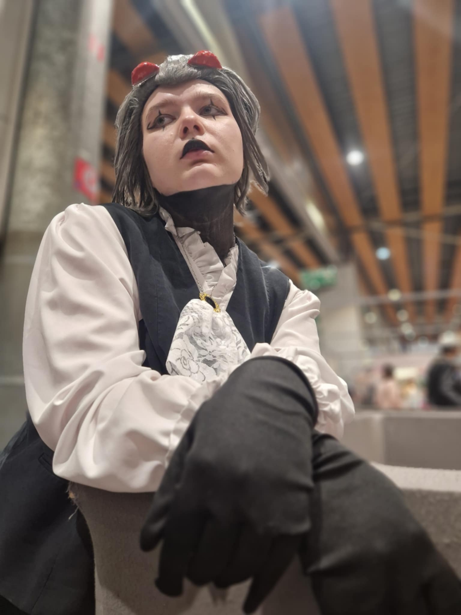 Stolas other outfit - Photo 10