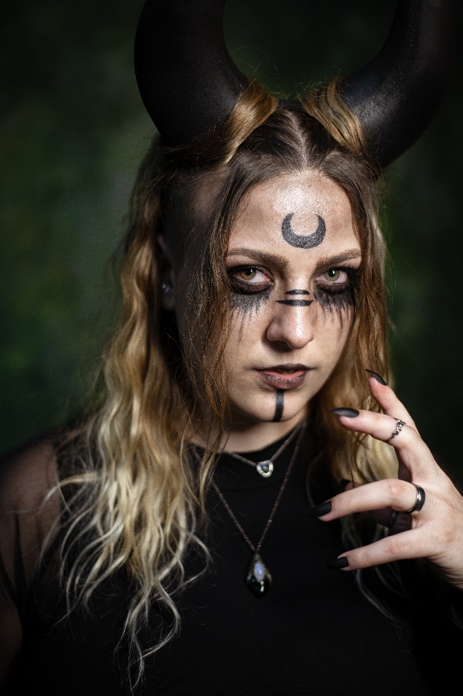 WITCH (V1) - Photo 2