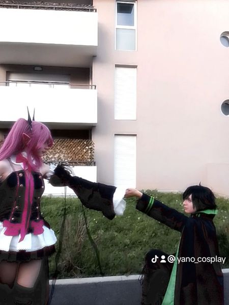 Yano_cosplay - Krul tepes 