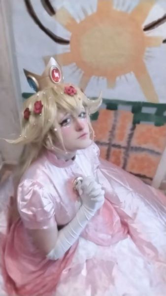 Une_fan_de_fnaf02 - Princesse Peach