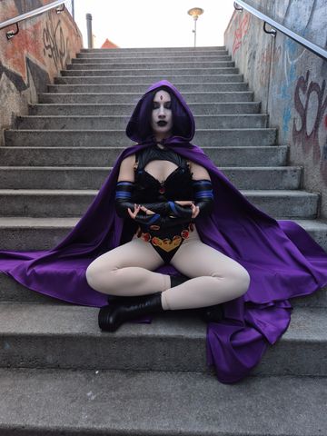 Raven🐦‍⬛