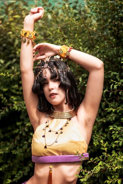 Elyonn_ - Domi Belly dance 