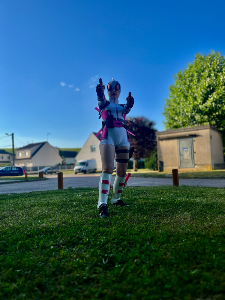 Gwenpool — photo 39