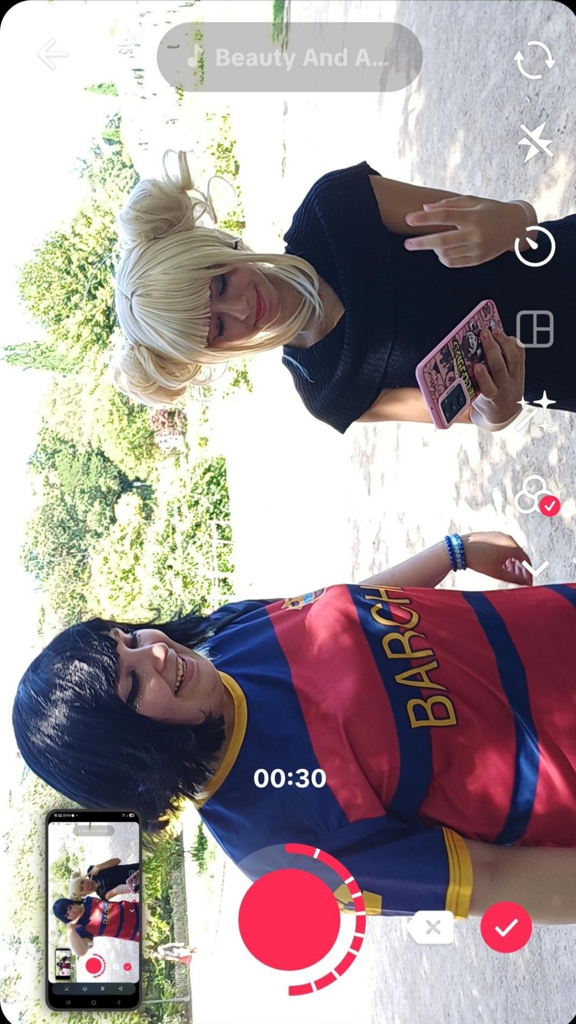 Toga, photo 5