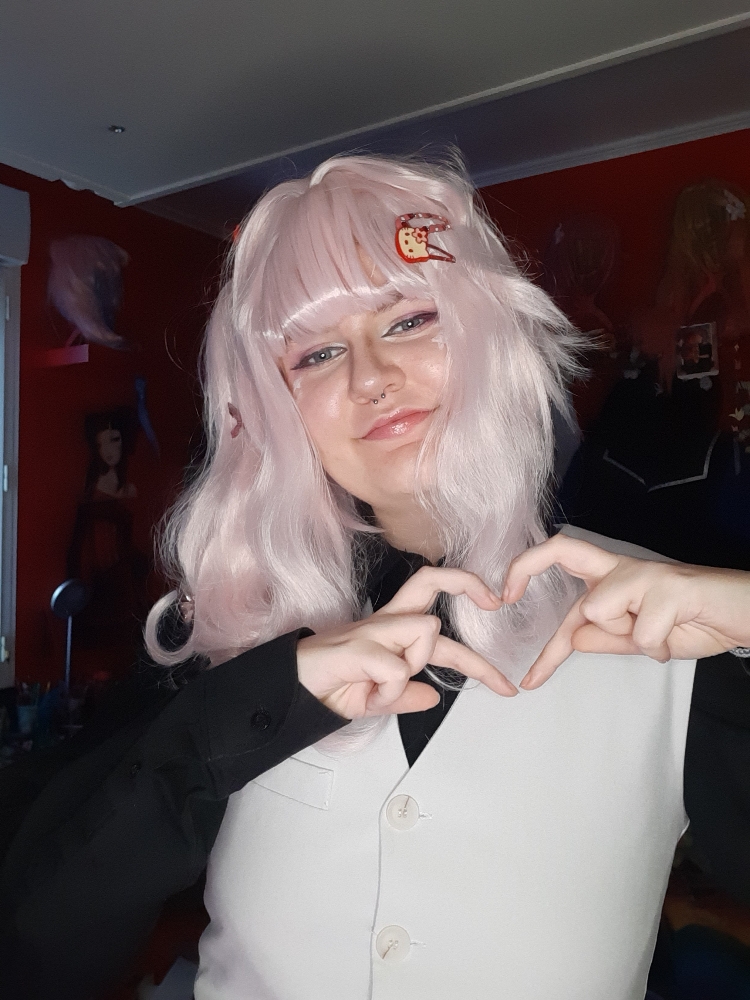 Mizuki Akiyama - Photo 23