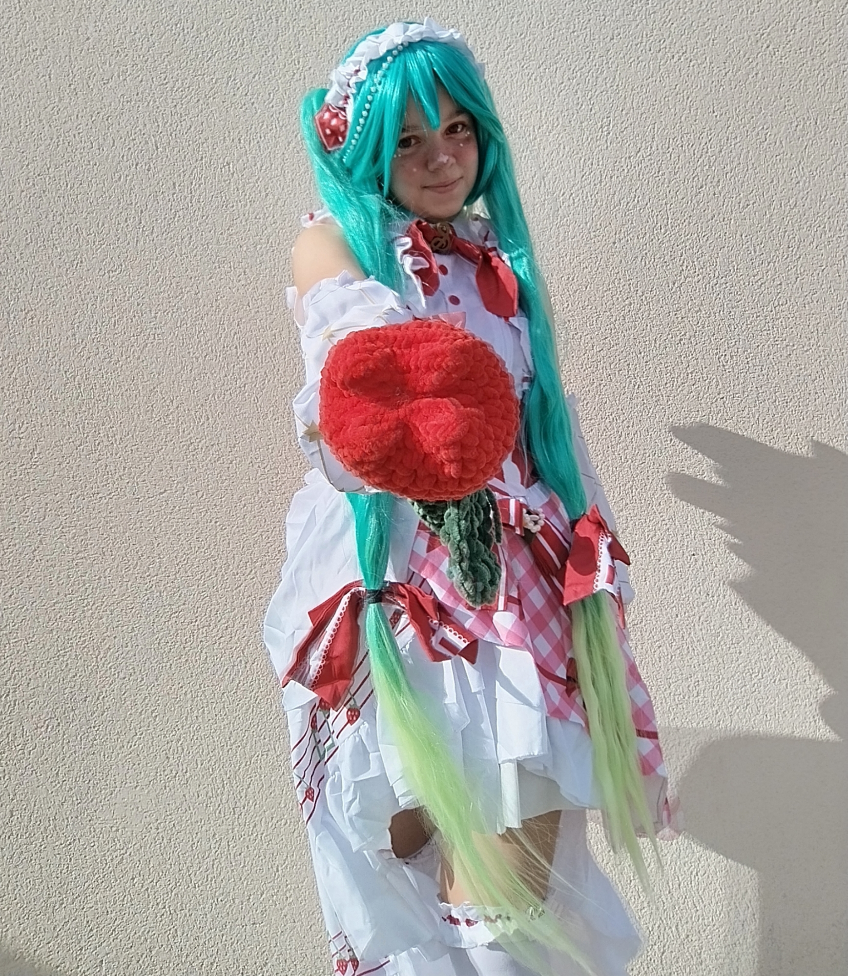 Strawberry Miku 🍓💚 - Photo 5