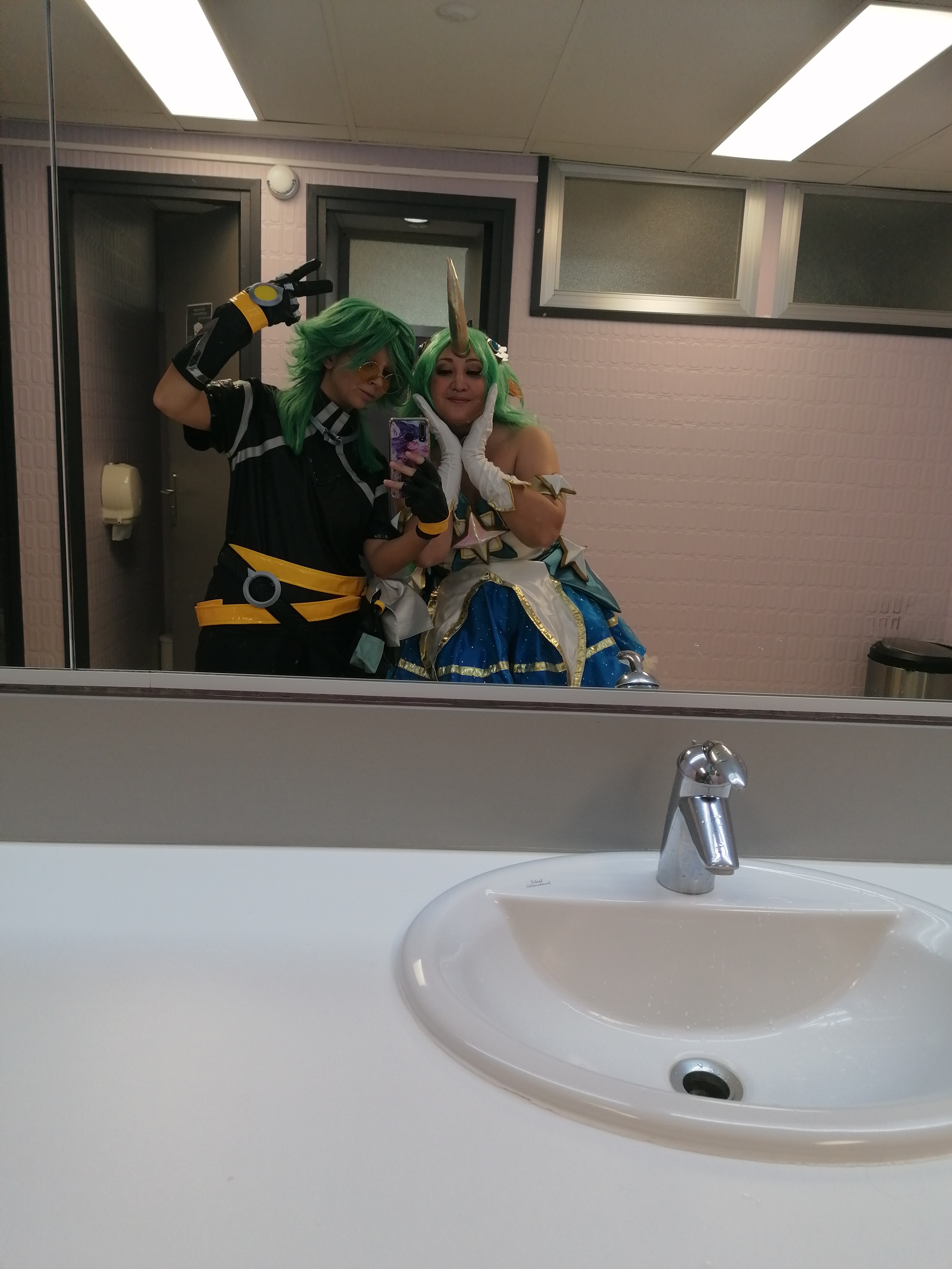 College of Legends - selfies — photo 11