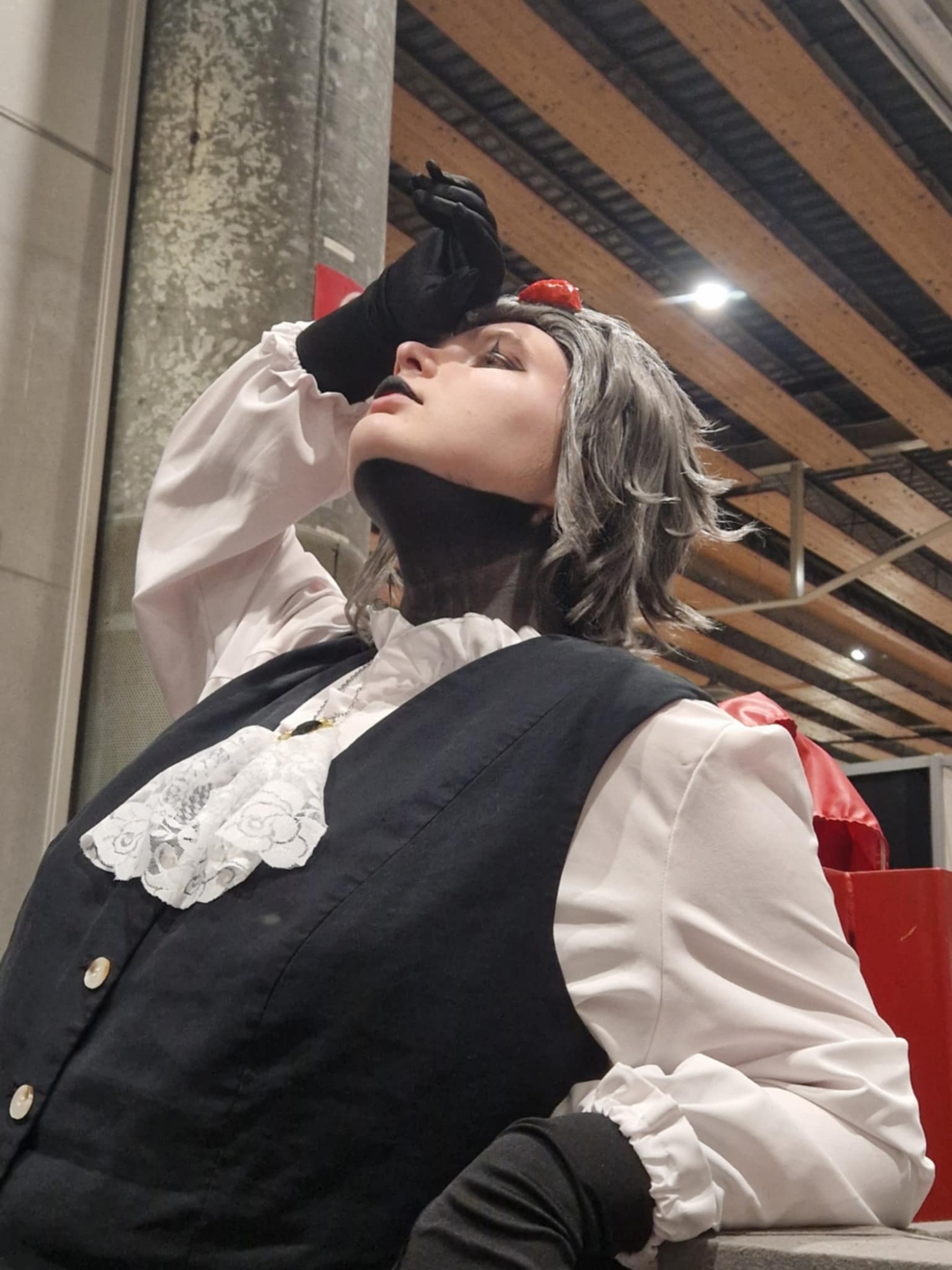 Stolas other outfit - Photo 6