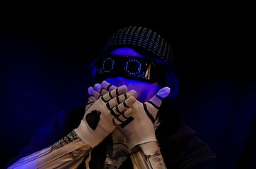 Uzi Doorman preview 2
