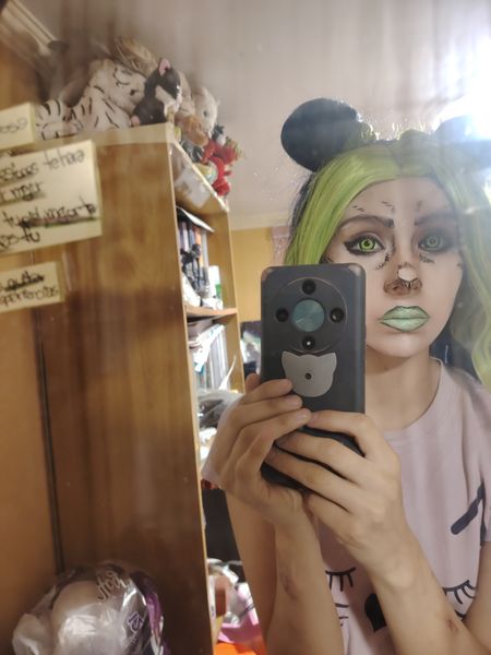 1r£n€ - Jojo makeup practice