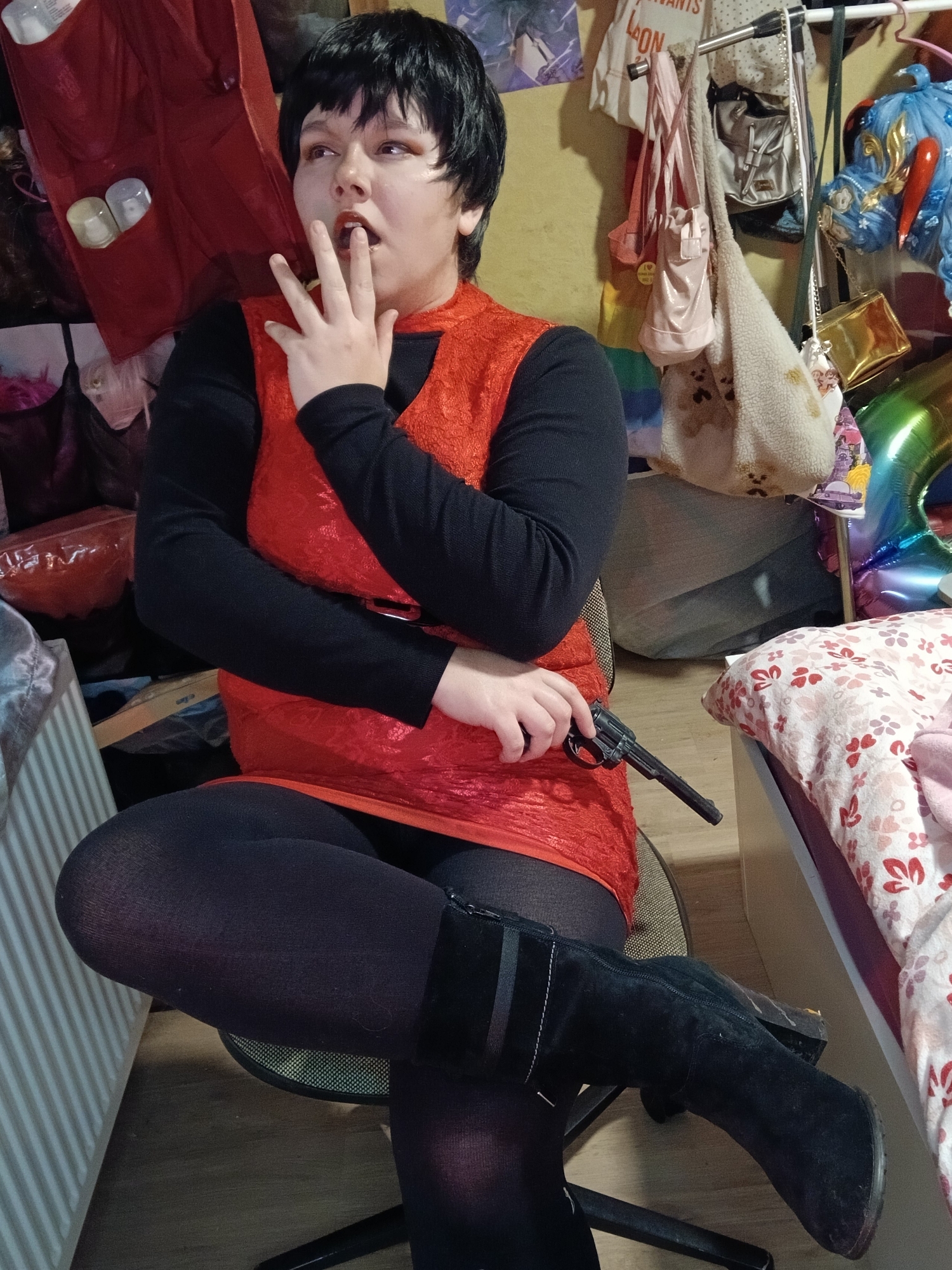 Ada wong at home — photo 40