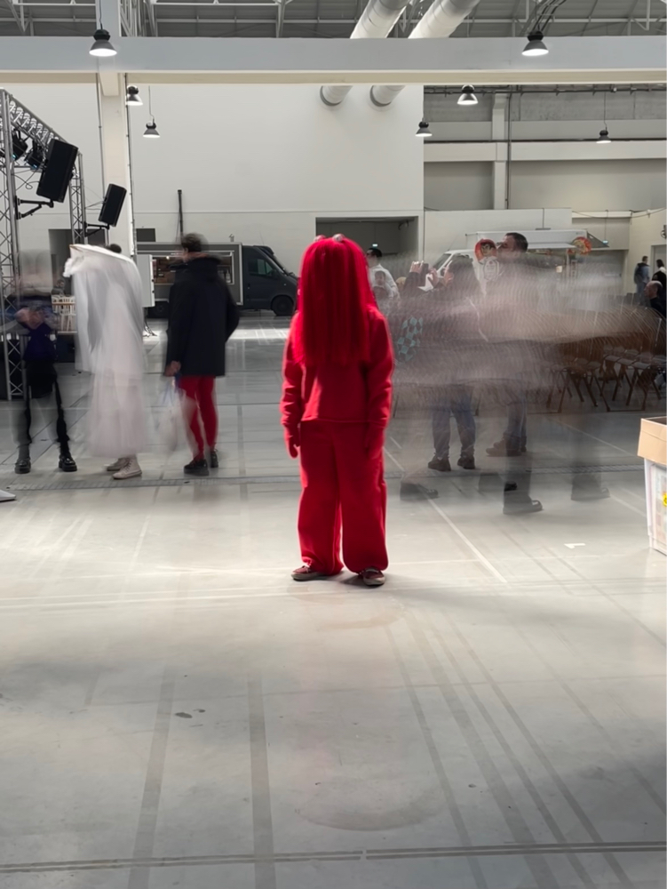Red Guy - Photo 3