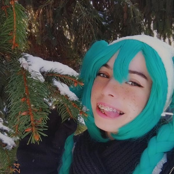 Liria - Miku snow casual cos
