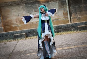Hatsune miku bal preview 3