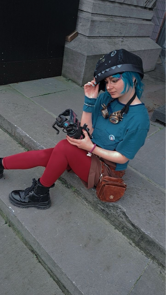 MIA — photo 5