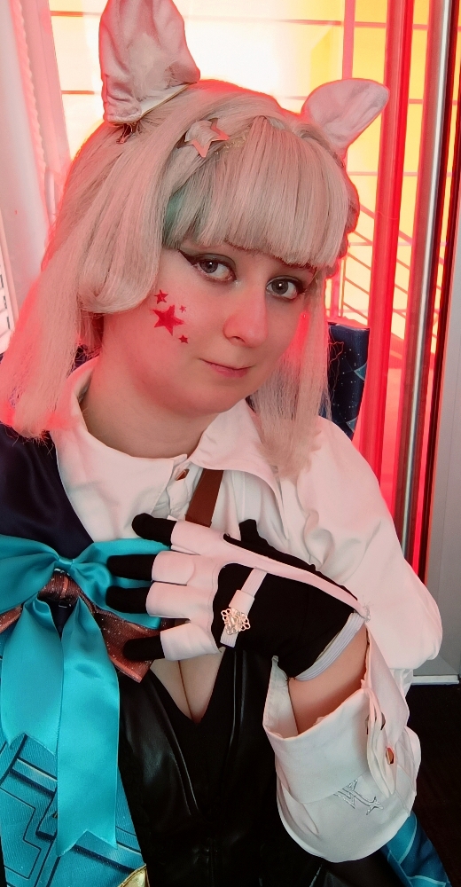 Lynette manga expo🐱 - Photo 2