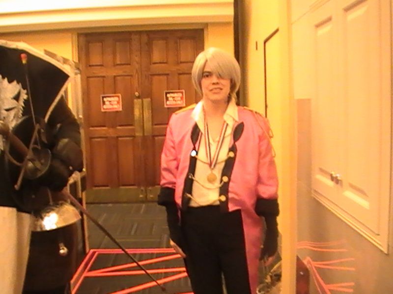 Krisskross – Costume Skate & Con