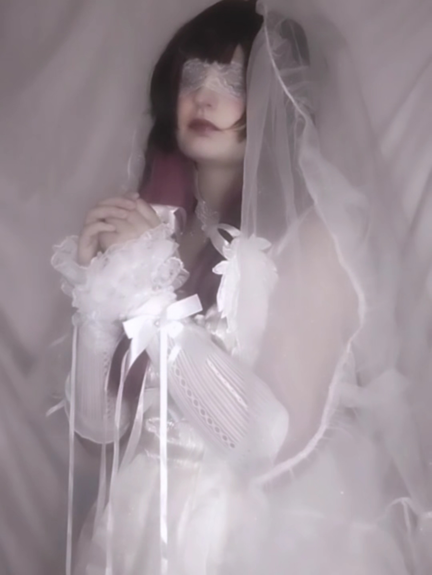 "a fallen angel"  - Photo 4