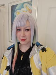 Selfies II preview 2