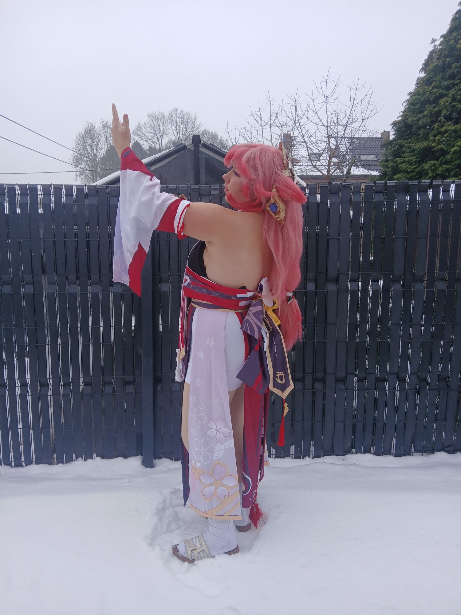 Yae miko in snow — photo 13