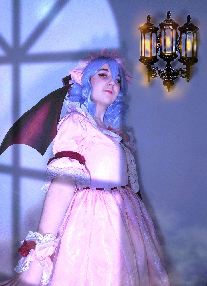 Remilia Scarlet ✨🩸 - Photo 2