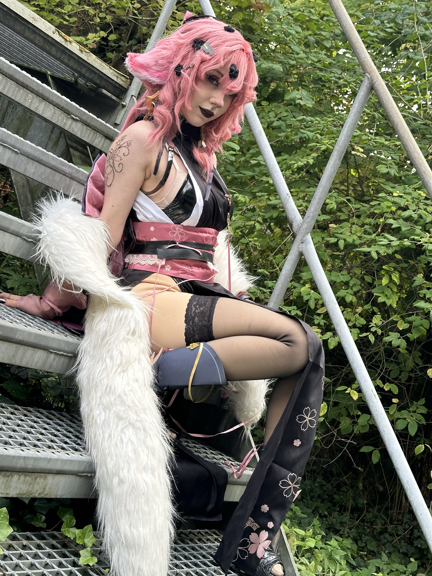 Yae Miko operator - Photo 11