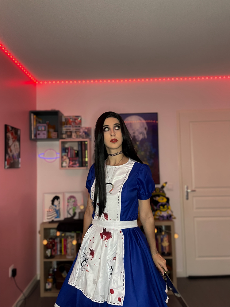 Alice Lidll - Photo 8