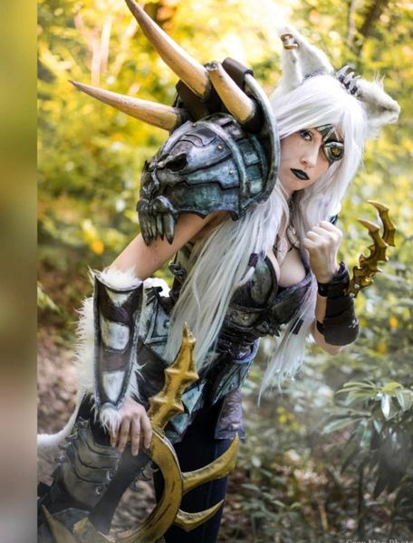 Cascacosplay_ - Rengar - lol