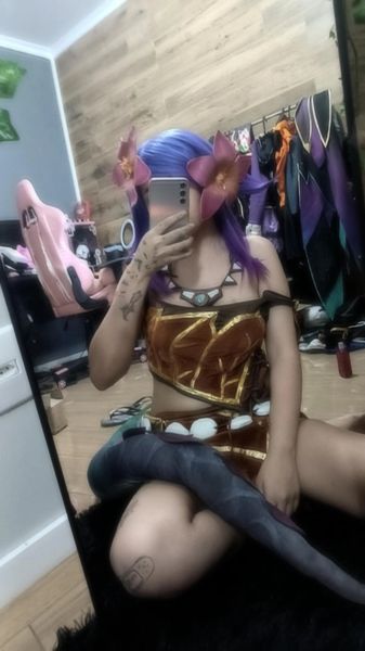 Voodoodollcos - Neeko 2025